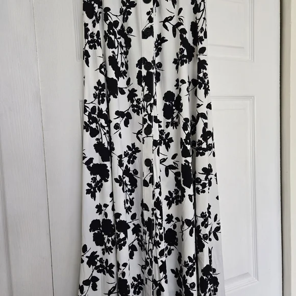 Robert Louis Black and White A-Line Maxi Skirt - Picture 1 of 10